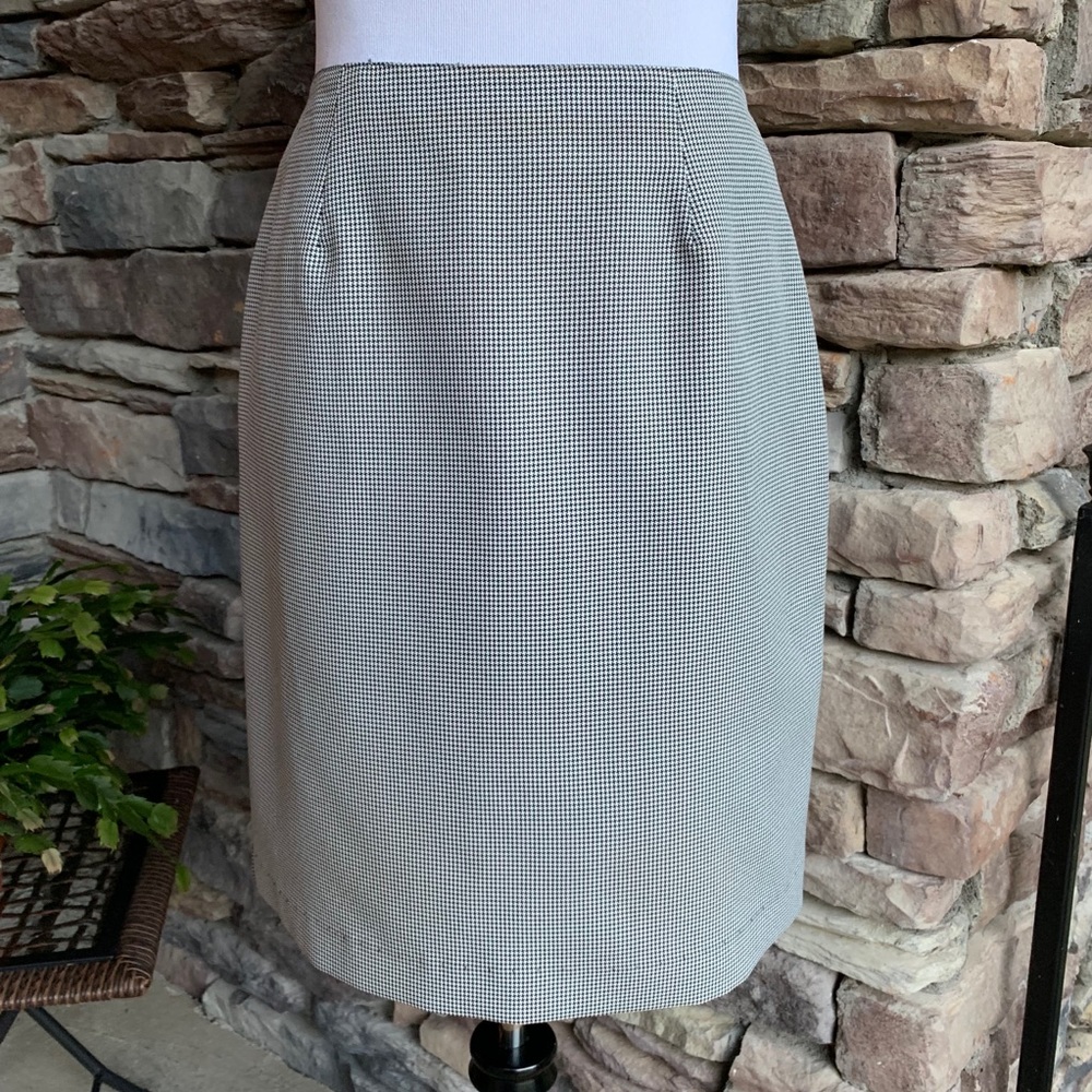 Houndstooth Skirt